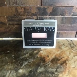 Mary Kay Mineral Eye Color in Sweet Pink